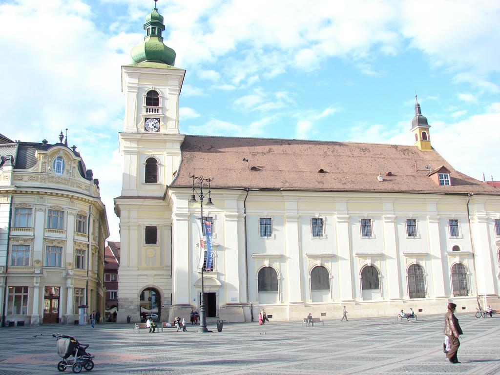 Central City Ap Sybin Zewnętrze zdjęcie